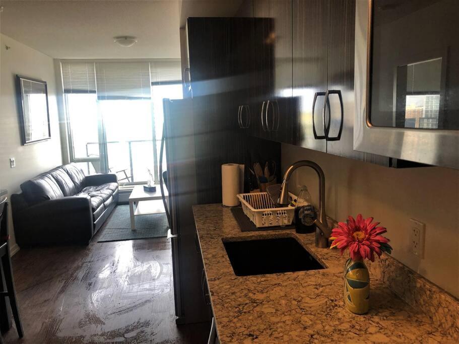 3 Beds; 2 Baths, Downtown Center; Ac; Pet Friendly